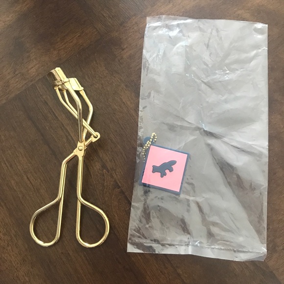 Shu Uemura Gold Eyelash Curler - Maison Kitsune Collab - Picture 2 of 9